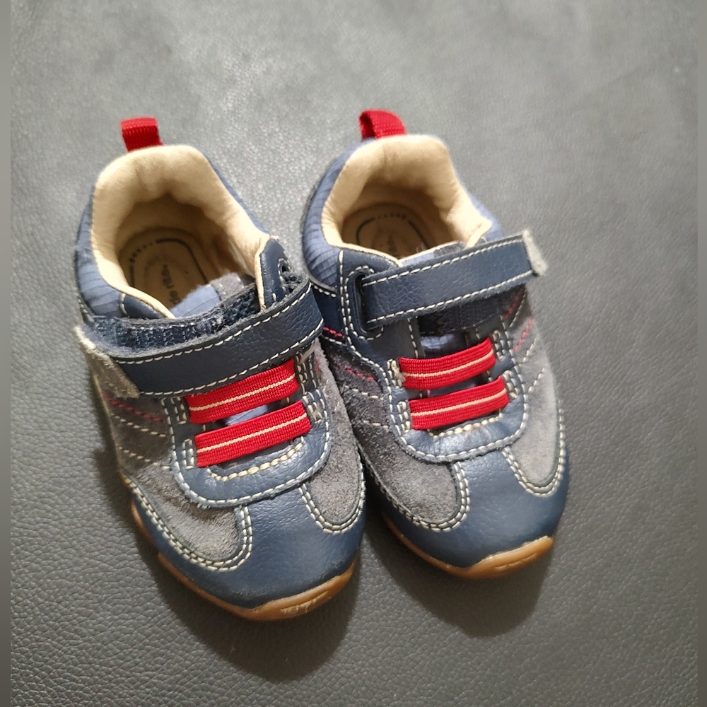 5.5xw Stride Rite